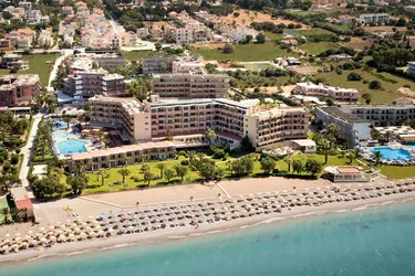 Kindvriendelijk Sun Beach Resort Complex in Trianta op Rhodos - Griekenland