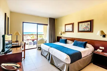 Aparthotel Estival Park - La Pineda