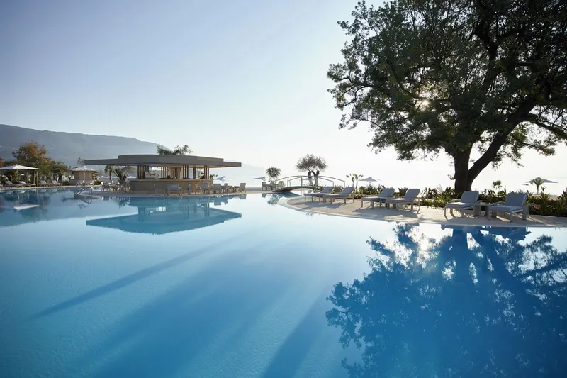 hotel-ikos-dassia (3).jpg