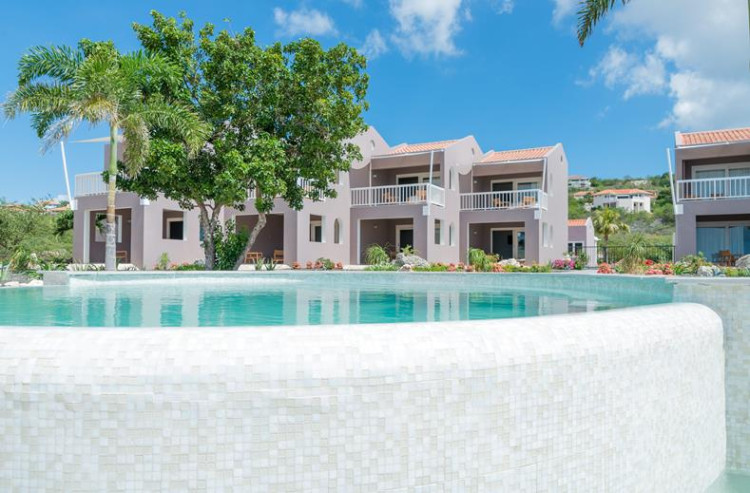 Oasis Coral Estate Beach, Dive & Wellness Resort