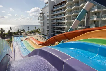 SPLASHWORLD Royalton Splash Riviera Cancun
