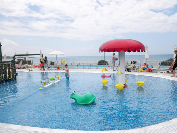 Hotel Aqua Sol Village