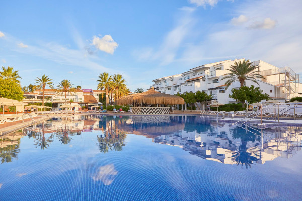 club-bahamas (12).jpg