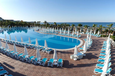 Paloma Oceana Resort