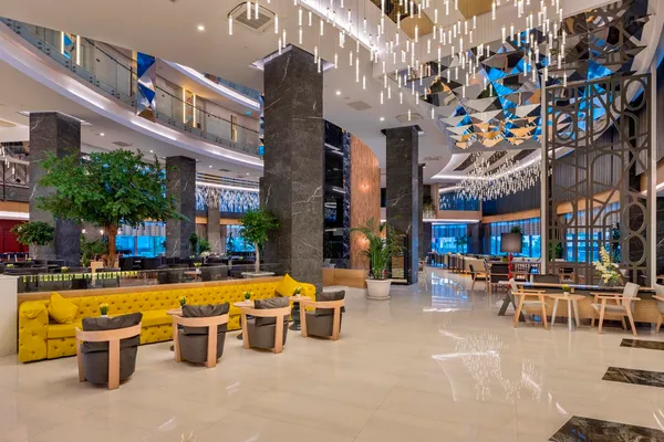 Hotel Side Crown Sunshine