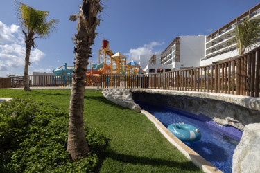 SPLASHWORLD Royalton Splash Riviera Cancun