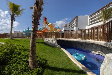 SPLASHWORLD Royalton Splash Riviera Cancun