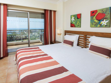 Aaprthotel Alfagar da Colina - slaapkamer