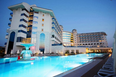 Water Side Resort & Spa