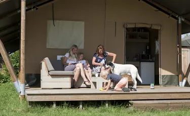 Vier een feestweekend in het voorjaar met Kiki & Koen