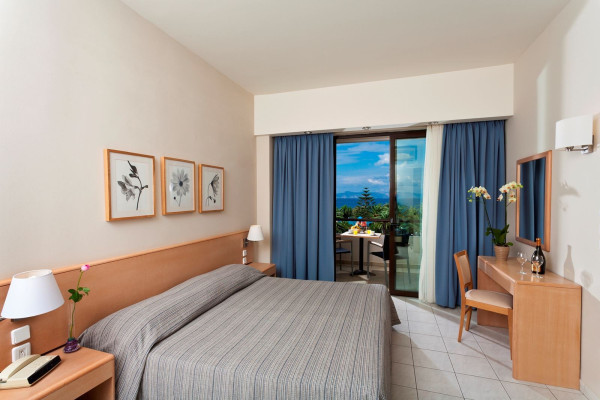 aparthotel-andrea-mare (13).jpg