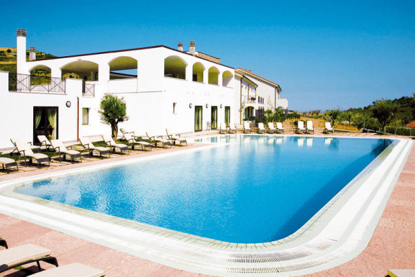 Residence Castellaro Golf Resort