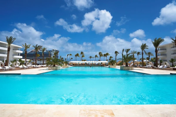 Mangrove Beach Resort 