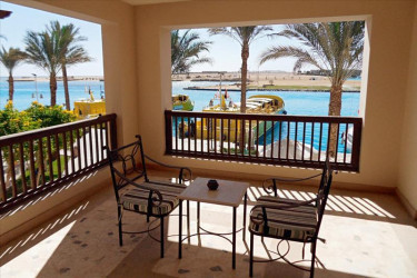 Hotel SUNRISE Marina Resort