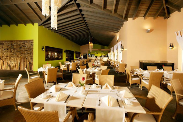 Hotel Ocean Blue & Sand