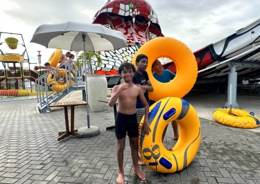 Mangrove Beach Resort aquapark