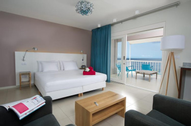 Oasis Coral Estate Beach, Dive & Wellness Resort