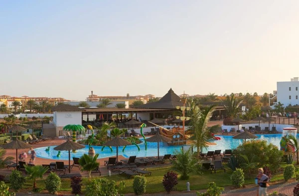 Sol Dunas Resort