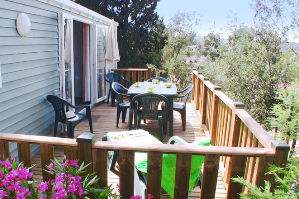 luxe kamperen Frankrijk (terras)