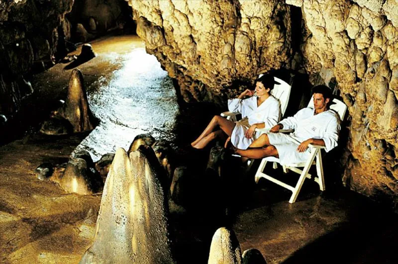 Hotel Grotta Giusti