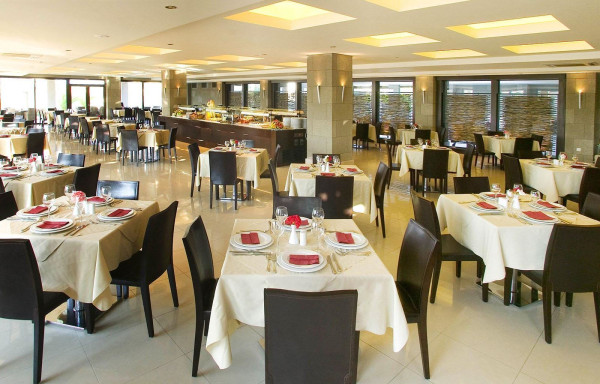 aparthotel-andrea-mare (14).jpg