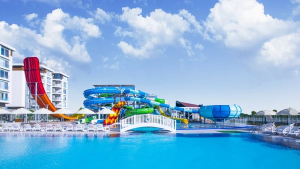 Greenwood Suites Resort Hotel 