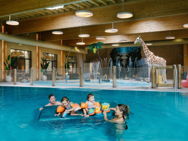 zwembad-zwemmen-maji-springs-gezin-safari-resort.jpg