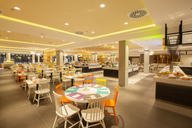 Abora Continental by Lopesan