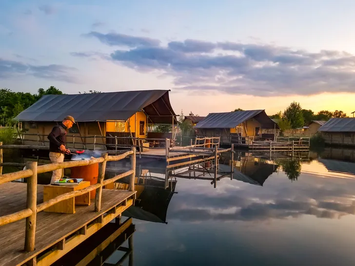 Luxe kampeerplaatsen en accommodaties 