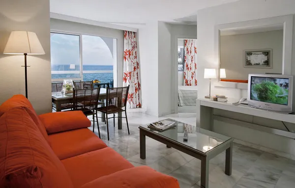 Aparthotel Marinas de Nerja Beach & Spa