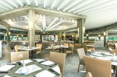Hotel Cala Mandia