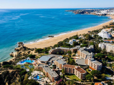 Auramar Beach Resort