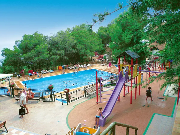 Camping Cala Llevadó