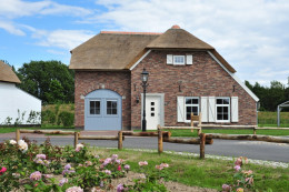 Dertien persoons luxe bungalow om met je familie te slapen.