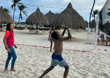 Mangrove Beach Resort strand