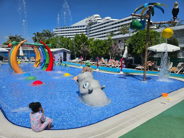 Vakantie met waterpark: Miracle Hotel