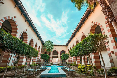 Hotel SUNRISE Marina Resort