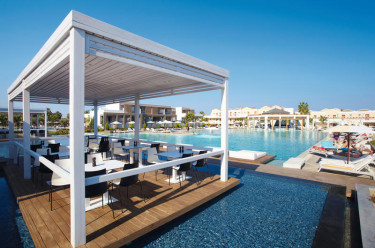 Pelagos Suites Hotel & Spa