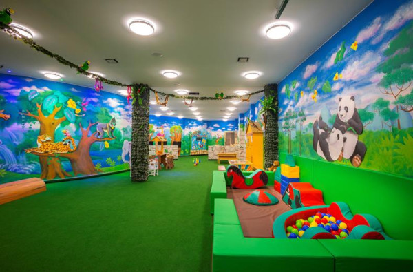 SPLASHWORLD Leonardo Laura Beach & Splash Resort 