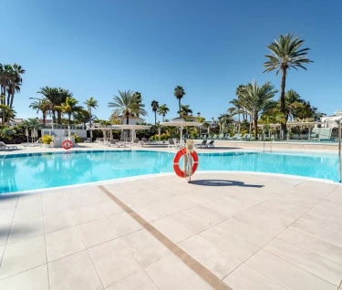 Hotel LIVVO Dunagolf Suites