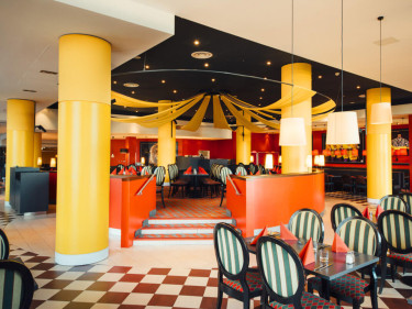 Grand Magic (Magic Circus Hotel)